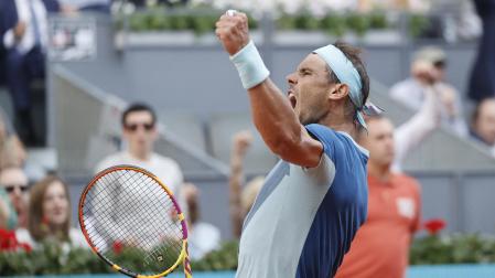 Rafa Nadal celebra la victoria ante David Goffin en el Mutua Madrid Open