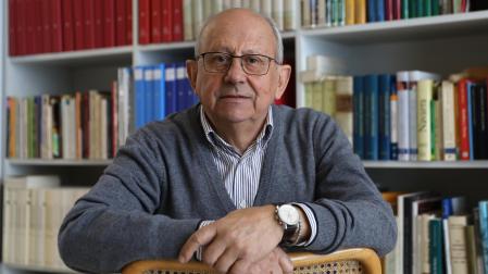 Arturo Navallas Rebolé, fotografiado en su estudio en Pamplona