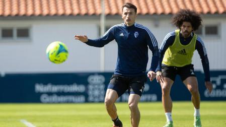 Budimir y Aridane durante un entrenamiento en Tajonar