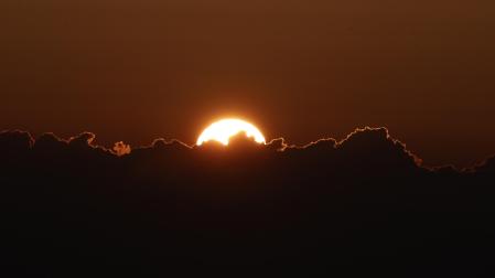 Amanecer en la comarca de Pamplona. El sol será el protagonista de la semana
