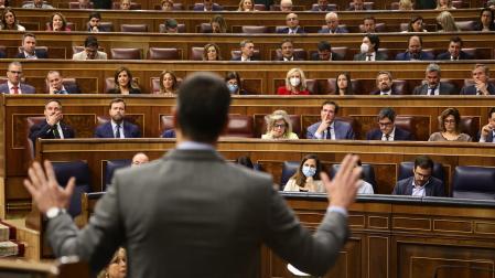 El presidente del Gobierno, Pedro Sánchez, interviene en una sesión de control, en el Congreso de los Diputados