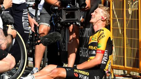 Koen Bouwman tras vencer en la séptima etapa del Giro