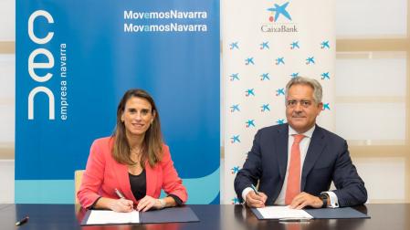 El convenio ha sido firmado por Isabel Moreno, directora territorial Ebro de CaixaBank, y Juan Miguel Sucunza, presidente de CEN