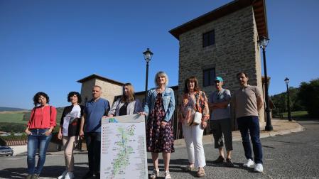 La presentación oficial del nuevo producto turístico de Esteribar se celebró en el Palacio de Olloki.