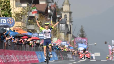 El checo Jan Hirt (Intermarché) gana la etapa 16 del Giro de Italia 2022, disputada entre Salò y Aprica