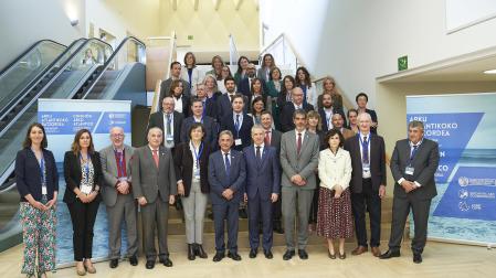 Foto de familia de los participantes en la asamblea de la Conferencia Arco Atlántico