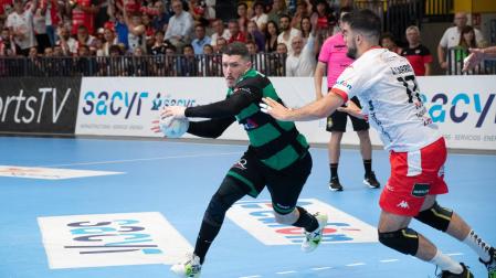 Imagen del partido BM Nava-Helvetia Anaitasuna