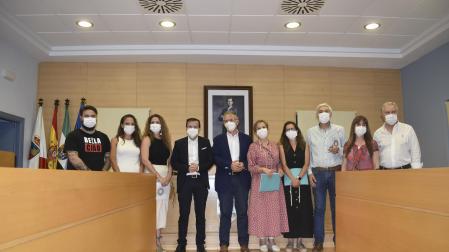 Los alcaldes de Don Benito y de Villanueva de la Serena comparecieron este martes para dar a conocer los nombres elegidos
