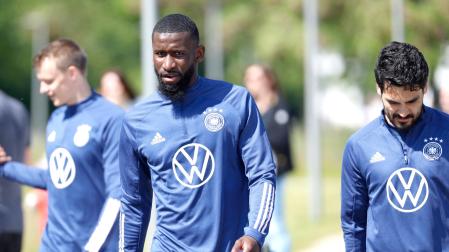 El defensa alemán Antonio Rüdiger era hasta ahora jugador del Chelsea inglés