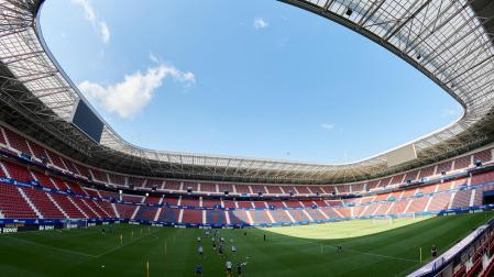 La selección de Estonia se ejercitó en la tarde de ayer en El Sadar