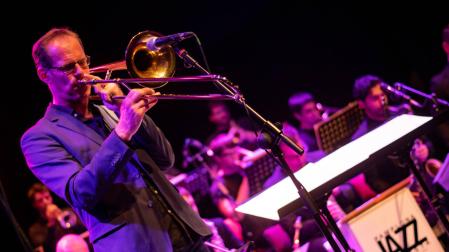 Ilja Reijngoud durante el concierto en Sangüesa