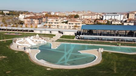 A: BLANCA ALDANONDO
F: 12/11/2021
P:
L: TUDELA
T: OBRAS COMPLEJO DEPORTIVO CLARA CAMPOAMOR; PISICNAS AL AIRE LIBRE