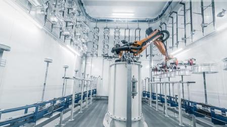 Instalación de pintura automática de última generación en Mapsa.