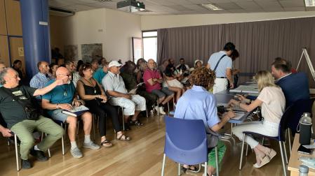 El acto de adjudicación de los puestos de venta de Recoletas y Taconera que ha tenido lugar este viernes la sede de Policía Municipal