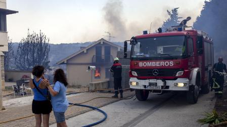 Fotos del incendio producido entre Obanos y Legarda.