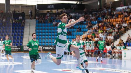 Mikel Redondo, durante un partido con Helvetia Anaitasuna