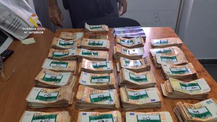 Los detenidos blanqueaban el dinero obtenido por el tráfico de drogas comprando fincas de aguacates y obras de arte
