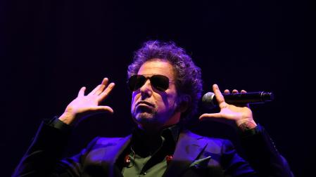 El músico y cantante argentino Andrés Calamaro, durante el concierto en el Wizink Center de Madrid