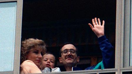 Ortega Lara saluda tras ser liberado