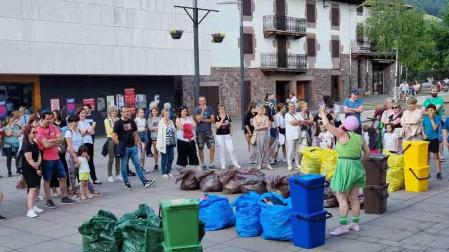 Caracterización de dos contenedores de la fracción resto en Elizondo con motivo de la Resto-Copa