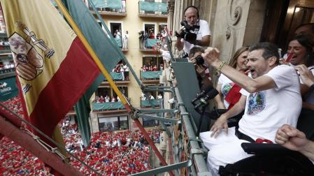 Unzué, exultante, tras lanzar el Chupinazo