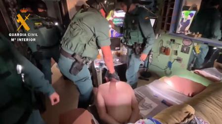 Detenido un hombre reclamado en Navarra en una casa "bunkerizada" de Rincón de Soto