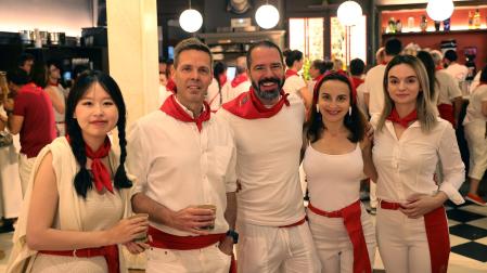 Hyunsun Kim (de Corea del Sur), Juan Antonio Escudero Lobato, petar ter Bergh Duria (Amsterdam), Irinka Dolidze (de Tbilisi, Georgia) y Raluca Corogeanu (rumana)