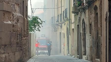 Incendio en una vivienda de la calle Portal de Tudela