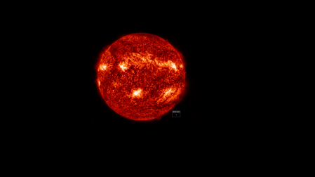 Imagen del Sol a las 13:32 del 15 de julio de 2022, justo cuando empieza a desprenderse el filamento que dio como resultado la EMC. Imagen generada con Helioviewer