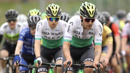 Andoni López de Abetxuko, Abel Balderstone y Joseba López probarán con el Caja Rural-RGA.