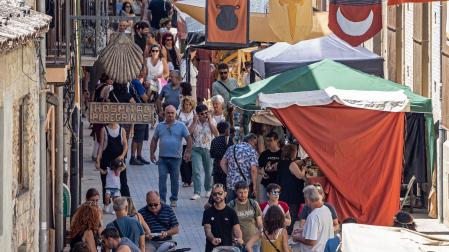 Mercado de Antaño en el barrio de San Juan Rúa de los oficios en los barrios de San Pedro y San Miguel de Estella en la semana Medieval de Estella