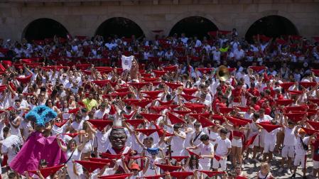 Fotos del cohete de las fiestas de Puente la Reina.