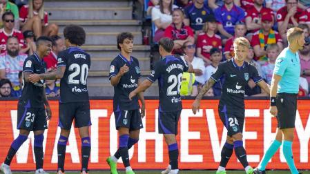 Los jugadores del Atlético celebran el gol anotado por Joao Félix