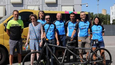 Biktor Andueza, Begoña Quintana, Miguel Ochoa, Esteban Ramírez, Jorge Orejón, Iñaki Hernández, Richard Sánchez y Fina Guimarae, este sábado en el Navarra Arena