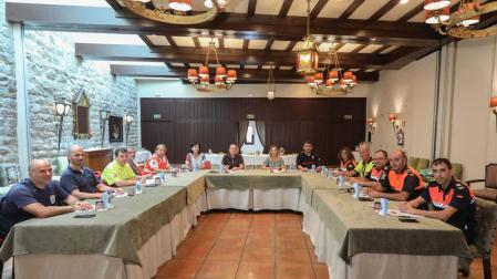 Reunión con representantes de las agrupaciones de bomberos y bomberas voluntarios