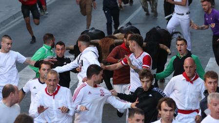 Fotos del sexto encierro de fiestas de Tafalla