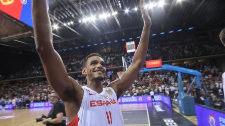 Fotos del España-Islandia en el Navarra Arena.