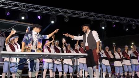 Paloteado en las fiestas de San Bartolomé 2022 en Ribaforada