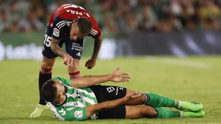 Rubén Peña le recrimina una acción a Borja Iglesias