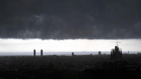 Barcelona, antes de una tormenta