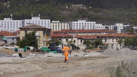 La actual calle Ezcaba va a quedar más alejadas de las viviendas
