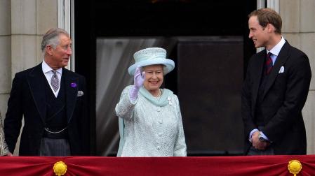 La vida en imágenes de la reina Isabel II.