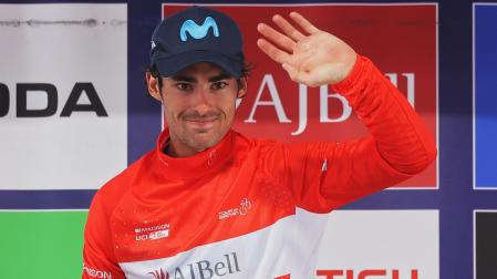 GHonzalo Serrabo, con el maillot de líder de la Vuelta a Gran Bretaña