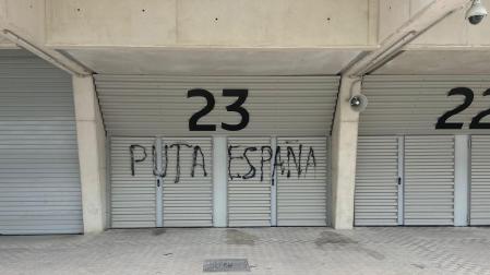 Pintada en El Sadar contra la selección española de fútbol