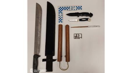 Policía Municipal decomisa varias armas a conductor en la calle Juan de Labrit