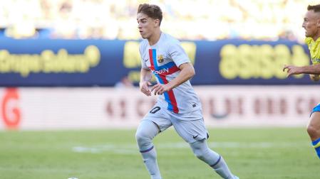 Gavi durante el partido contra el Cádiz
