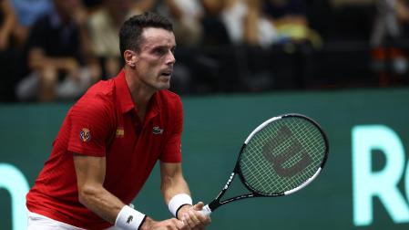 Roberto Bautista, durante su partido contra el serbio Miomir Kecmanovic, en la fase de grupos de la Copa Davis