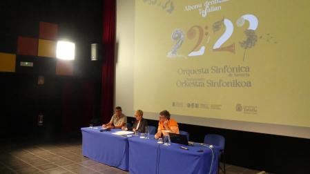 Desde la izda., Pedro Leralta, María Antonia Rodríguez y Atxu Ayerra en la presentación