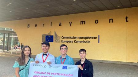 Alexia Cilveti, Steven René Morocho, Miguel Arizcuren y Daniel Arzoz, en Bruselas