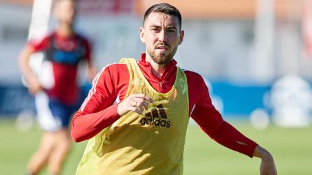 Moi Gómez, en las instalaciones del C.A. Osasuna en Tajonar